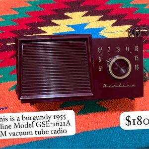 Burgundy AM Vacuum Tube Radio